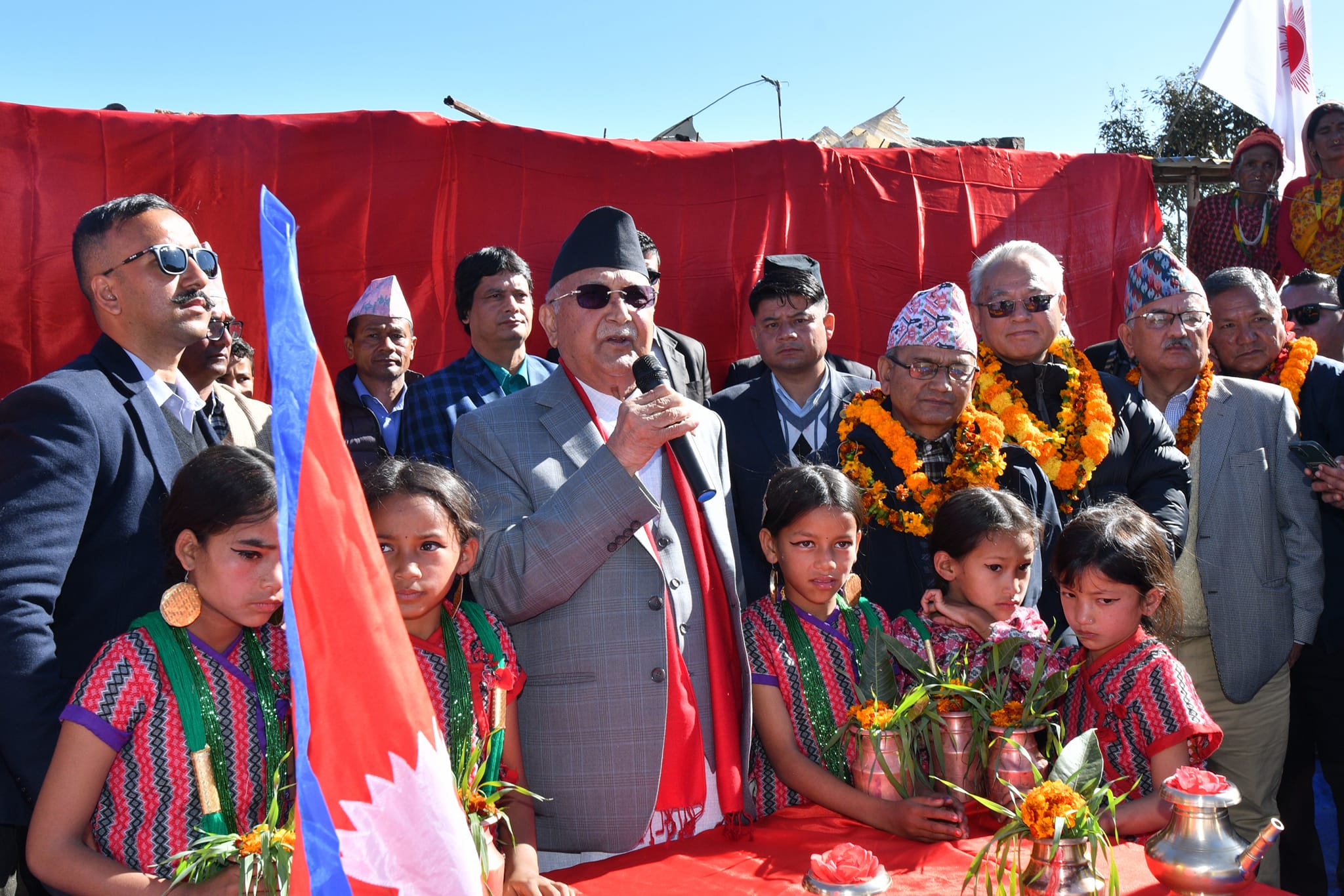 एमालेले सरकार छोडेपछि देश अस्थिर बन्दै गएको ओलीको दाबी