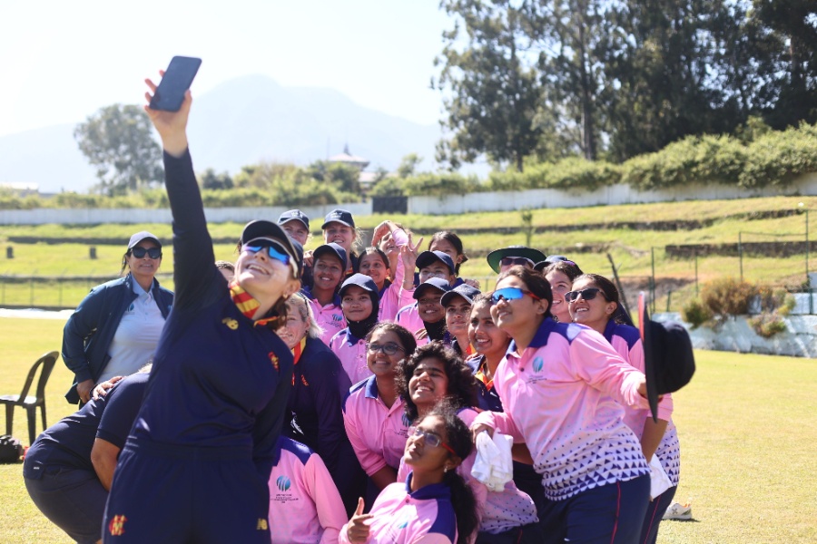 आईसीसी यू–१९ सँग क्यान मिक्स्ड-११ पराजित