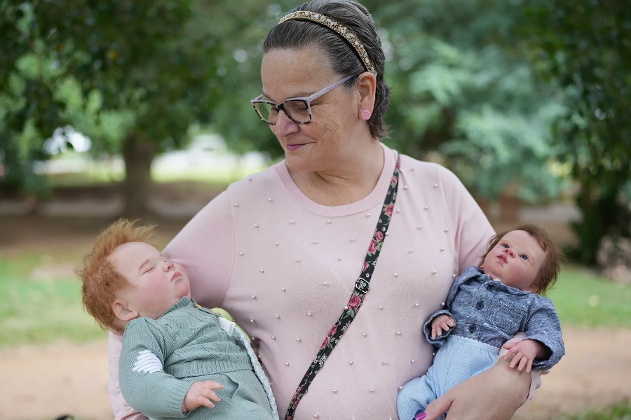 सपिङ मलदेखि संसदसम्म– ब्राजिलमा गुडियाप्रति अचम्मको आकर्षण