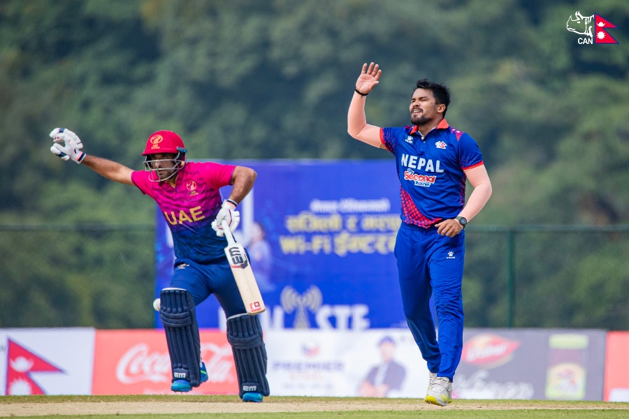 यूएईले नेपाललाई दियो १६५ रनको लक्ष्य