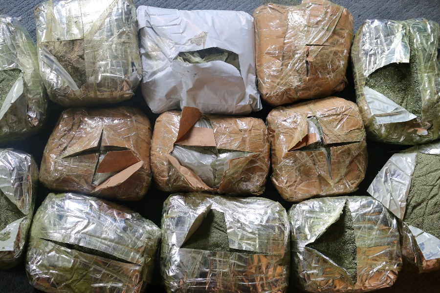 अमेरिकाबाट पार्सल आएको गाँजा र हेरोइनसहित १० पक्राउ