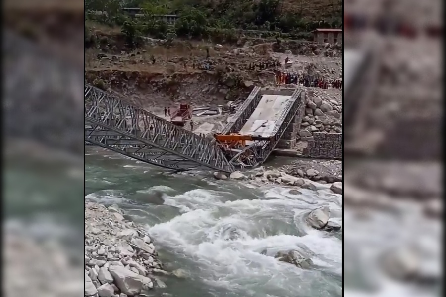 बेलिब्रिज भाँचिएर ज्यान गुमाएका दुवै कामदारको सनाखत, ३ जनालाई नेपालगन्ज लगियो