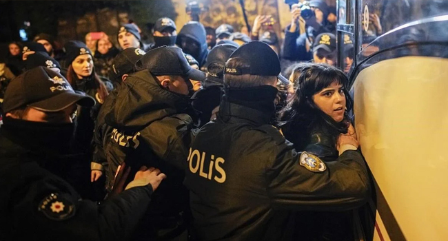 इस्तानबुलमा मे दिवसको प्रदर्शन रोक्ने क्रममा ४०० जना पक्राउ