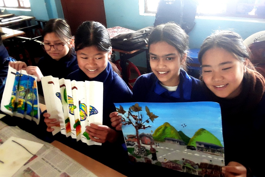 शिक्षामा थपिएको सिर्जनाले विद्यार्थी उत्साहित