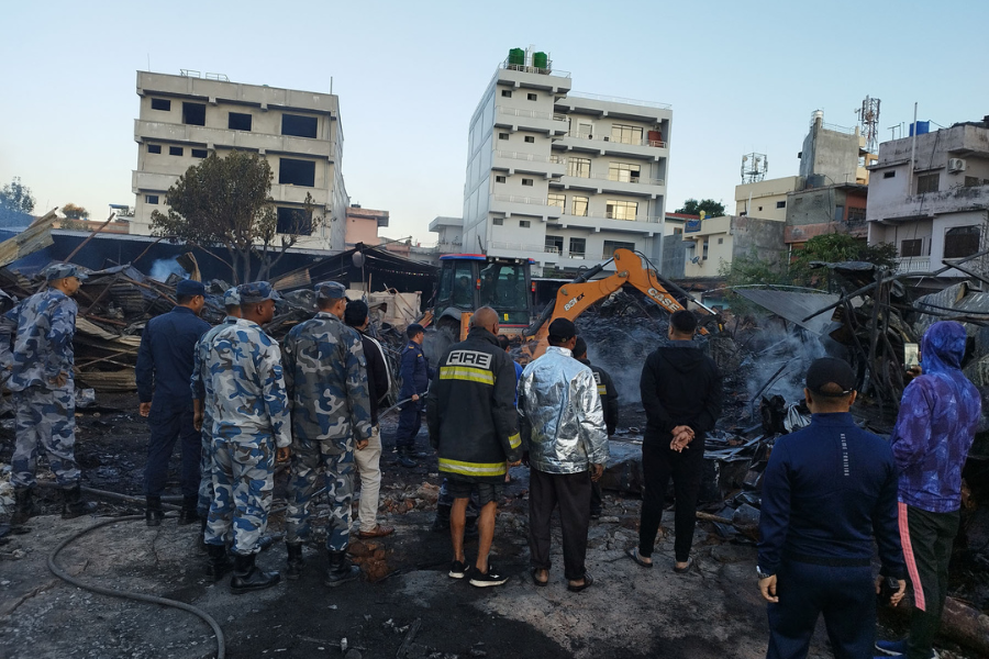 विद्युत चुहावट हुँदा दाङका तीन फर्निचर उद्योगमा आगलागी