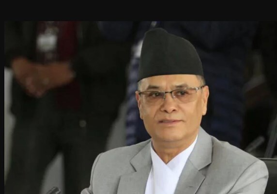 चोलेन्द्रविरुद्धको महाभियोग प्रकरण : न्यायालयमाथि झुन्डिएको ‘तरबार’