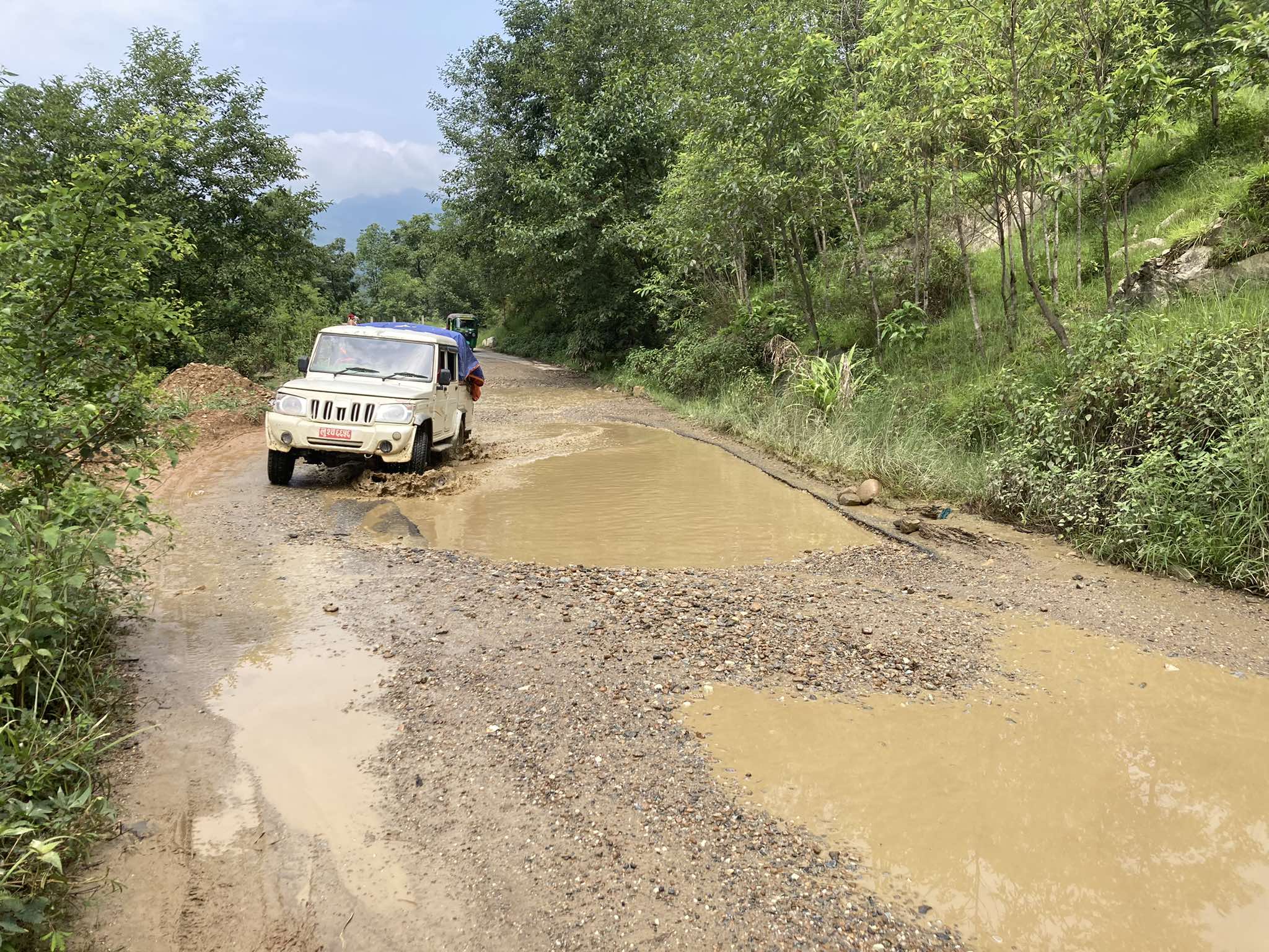 ९ वर्षमा पनि पूरा भएन मध्यपहाडी लोकमार्गको बागलुङ खण्ड
