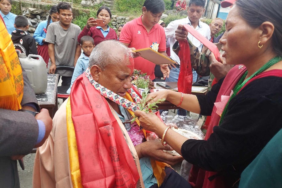 दुर्गमको विद्यालयमा ३ दशक बिताउँदा…