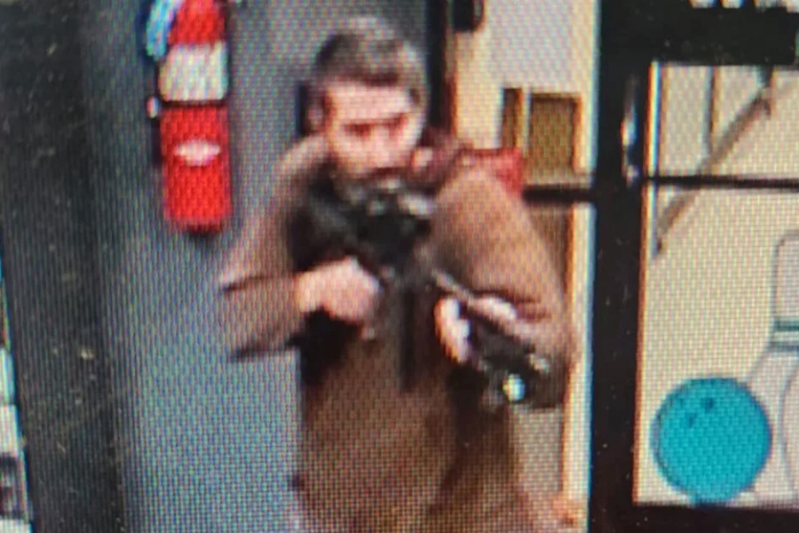 एक बन्दुकधारीको अन्धाधुन्ध गोलाबारीबाट अमेरिकाकाे ल्युइस्टन शहरमा २२ जनाकाे मृत्यु