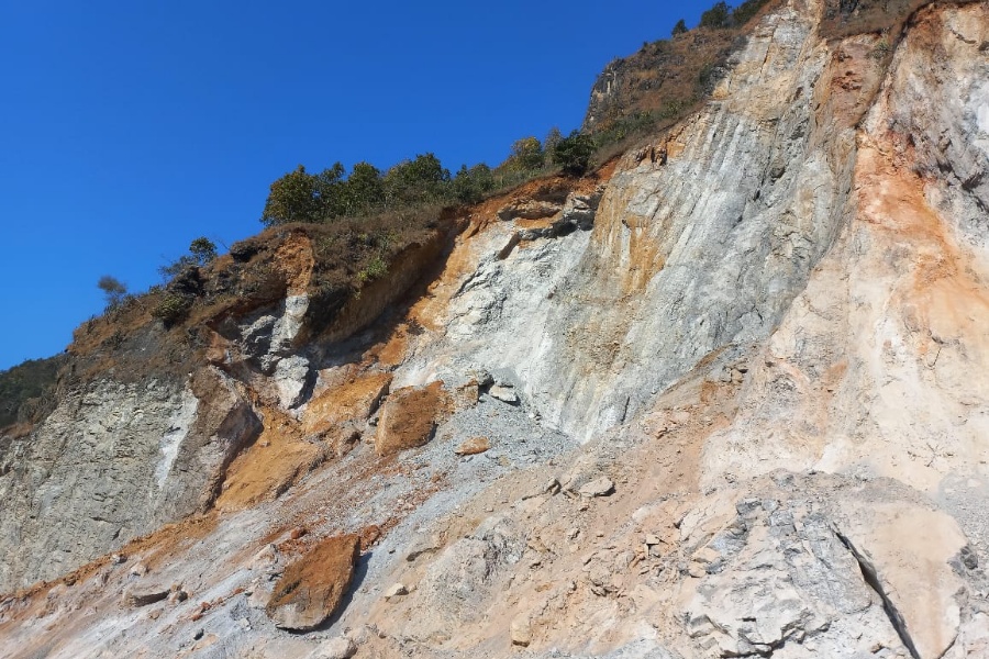 सुक्खा पहिरोले कालीगण्डकी करिडोर अवरुद्ध, पन्छाउन १ हप्ता लाग्ने