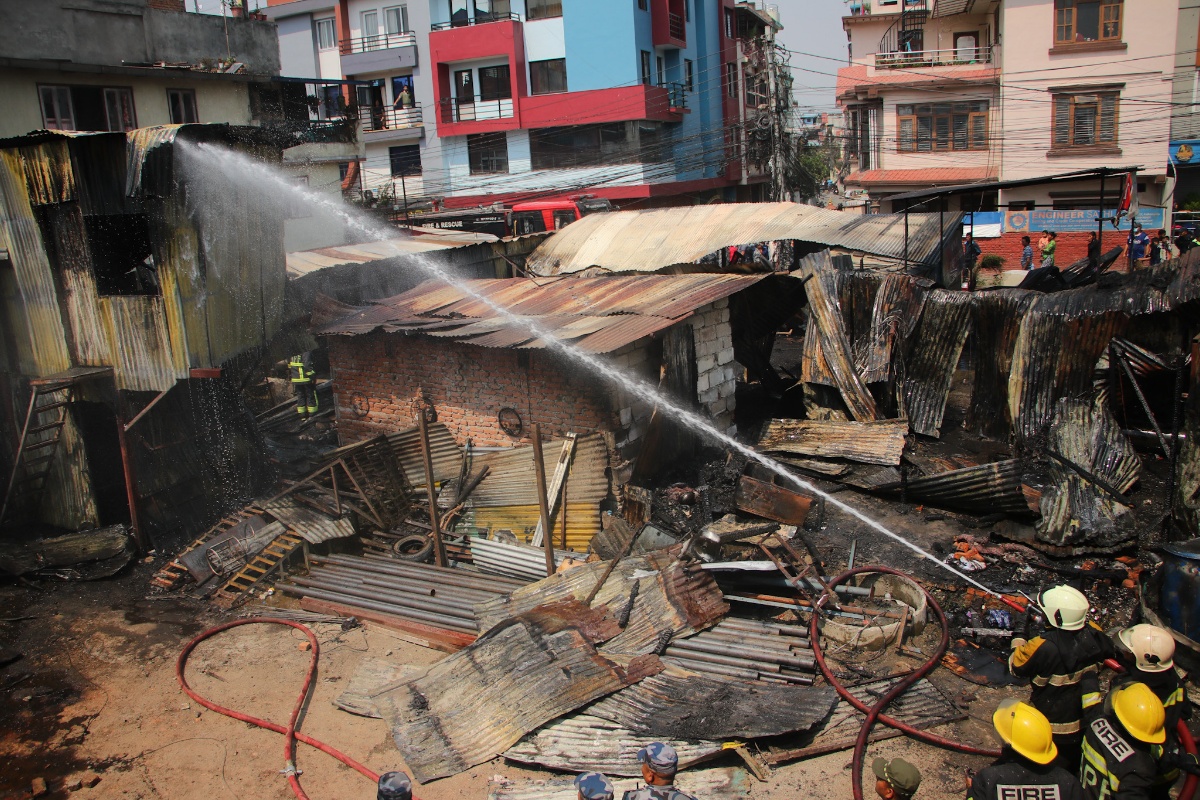 शंखमूलमा भएको आगलागी नियन्त्रणमा