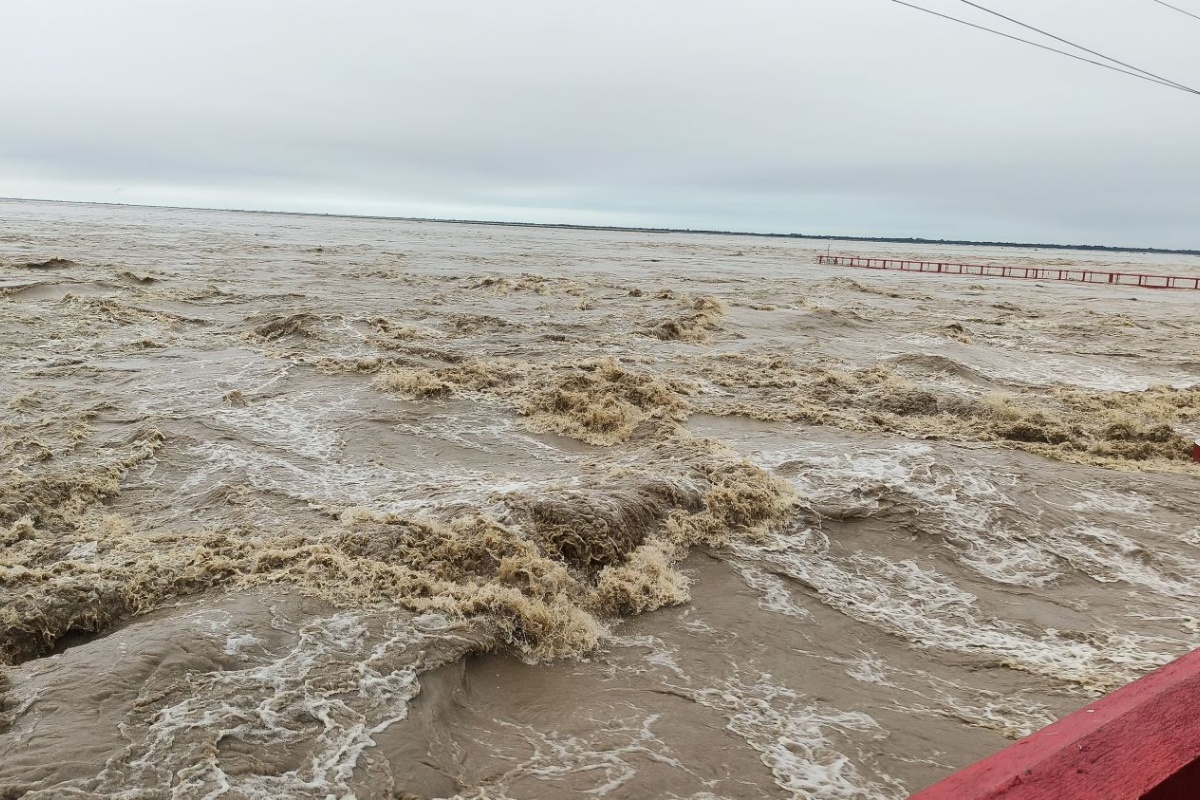 बालुवाजन्य सामग्रीले सप्तकोशीको सतह उच्च, बढ्दै जोखिम
