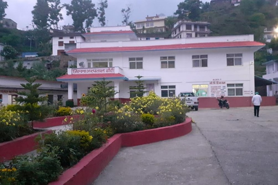 धामीको भर पर्दा गर्भमै शिशुको ज्यान गयो