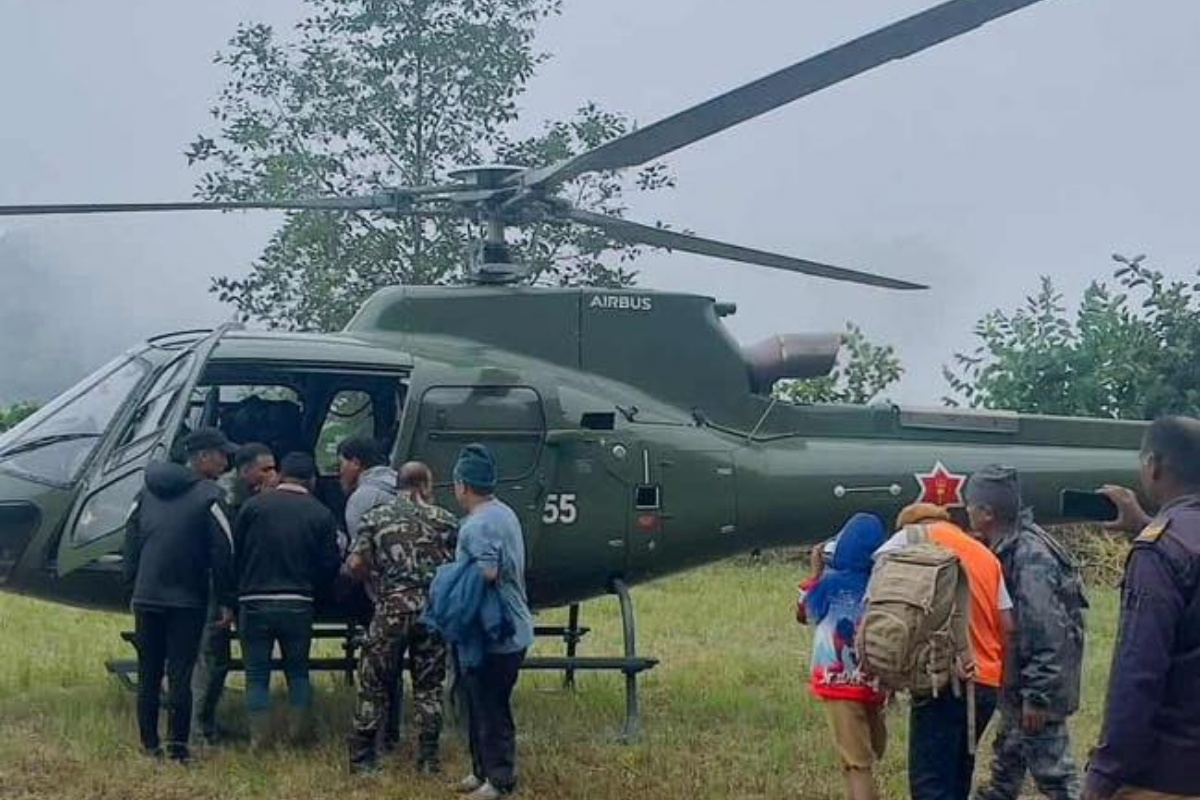 इलाममा पहिरोमा परी मृत्यु हुनेको संख्या २८ पुग्यो, १२ बेपत्ता