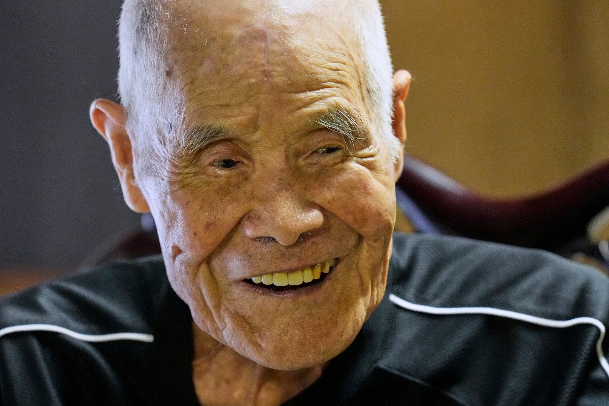 १०२ वर्षीय अकुजावाले माउन्ट फुजी आरोहण गरेर बनाए विश्व कीर्तिमान