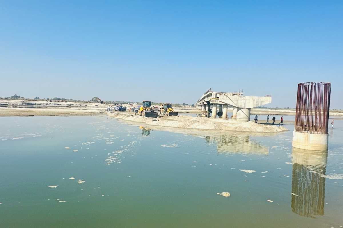 कमला नदीमा १४ वर्षदेखि पुल अधुरै, ‘डाइभर्सन’ निर्माण गर्न ठेक्का आह्वान