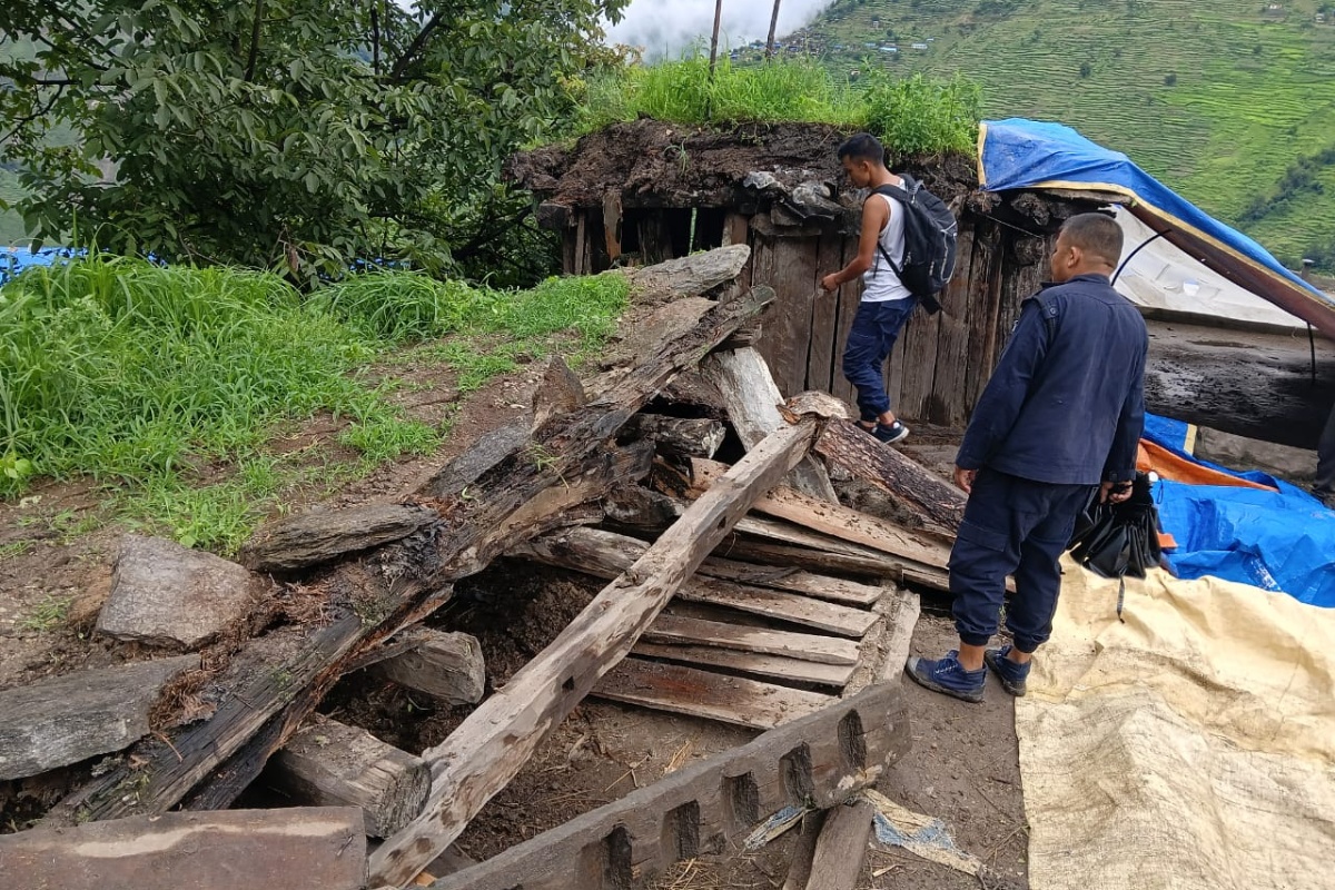 वर्षाका कारण मुगुमा ९ घर भत्किए, पीडितको बिचल्ली