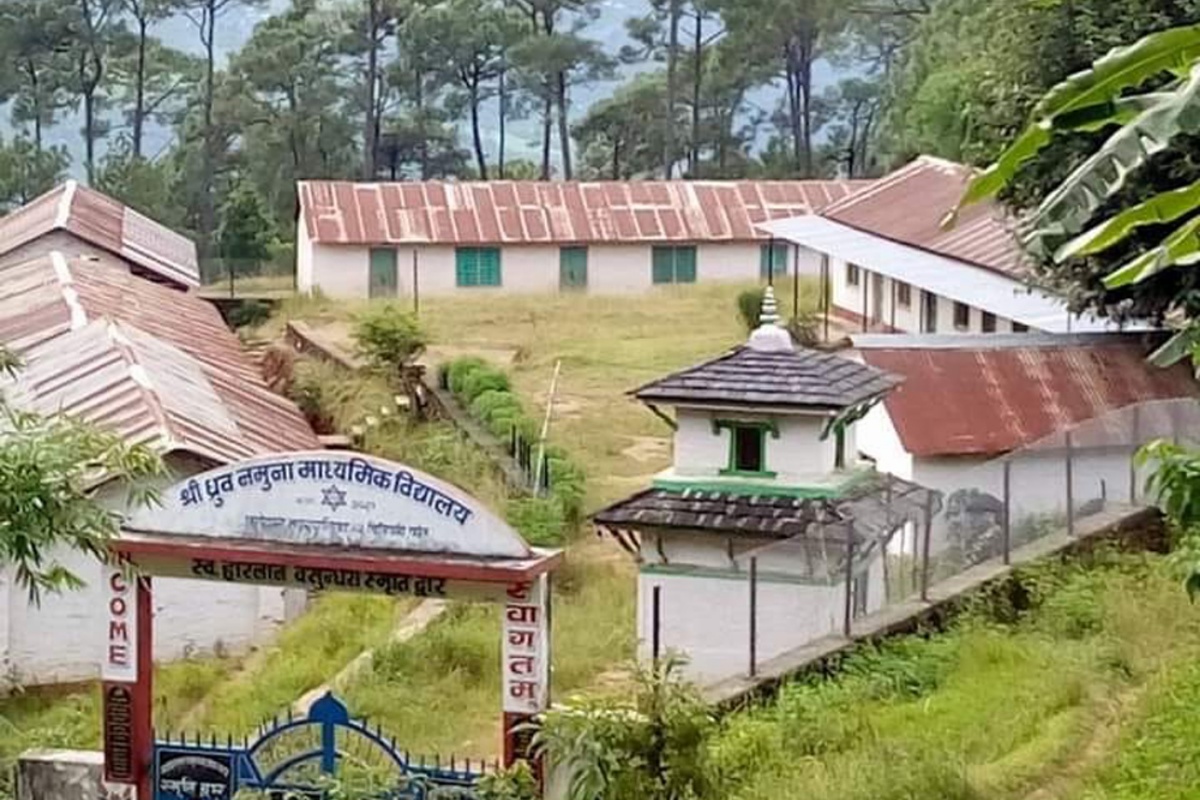 पर्वतका ३१ विद्यालय विद्यार्थीविहीन, रित्ता विद्यालय रुँग्दै शिक्षक