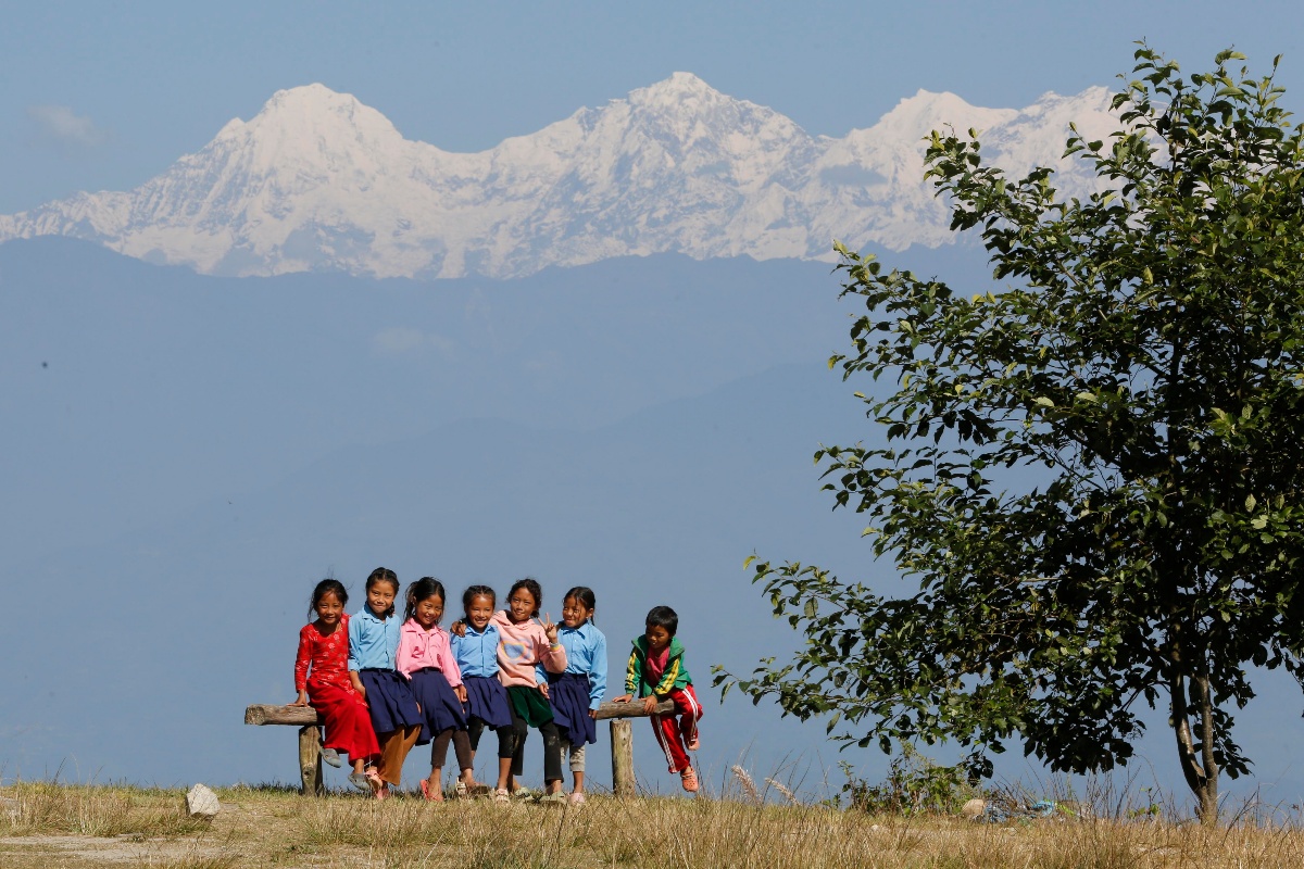 सुइरेचौरबाट हिमाल हेर्दा  [तस्वीरहरू]
