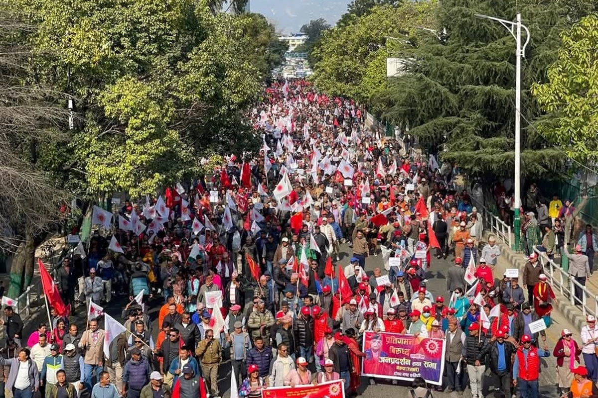 काठमाडौँमा एमालेको प्रदर्शन, भृकुटीमण्डप आसपास ट्राफिक व्यवस्थापनमा चाप