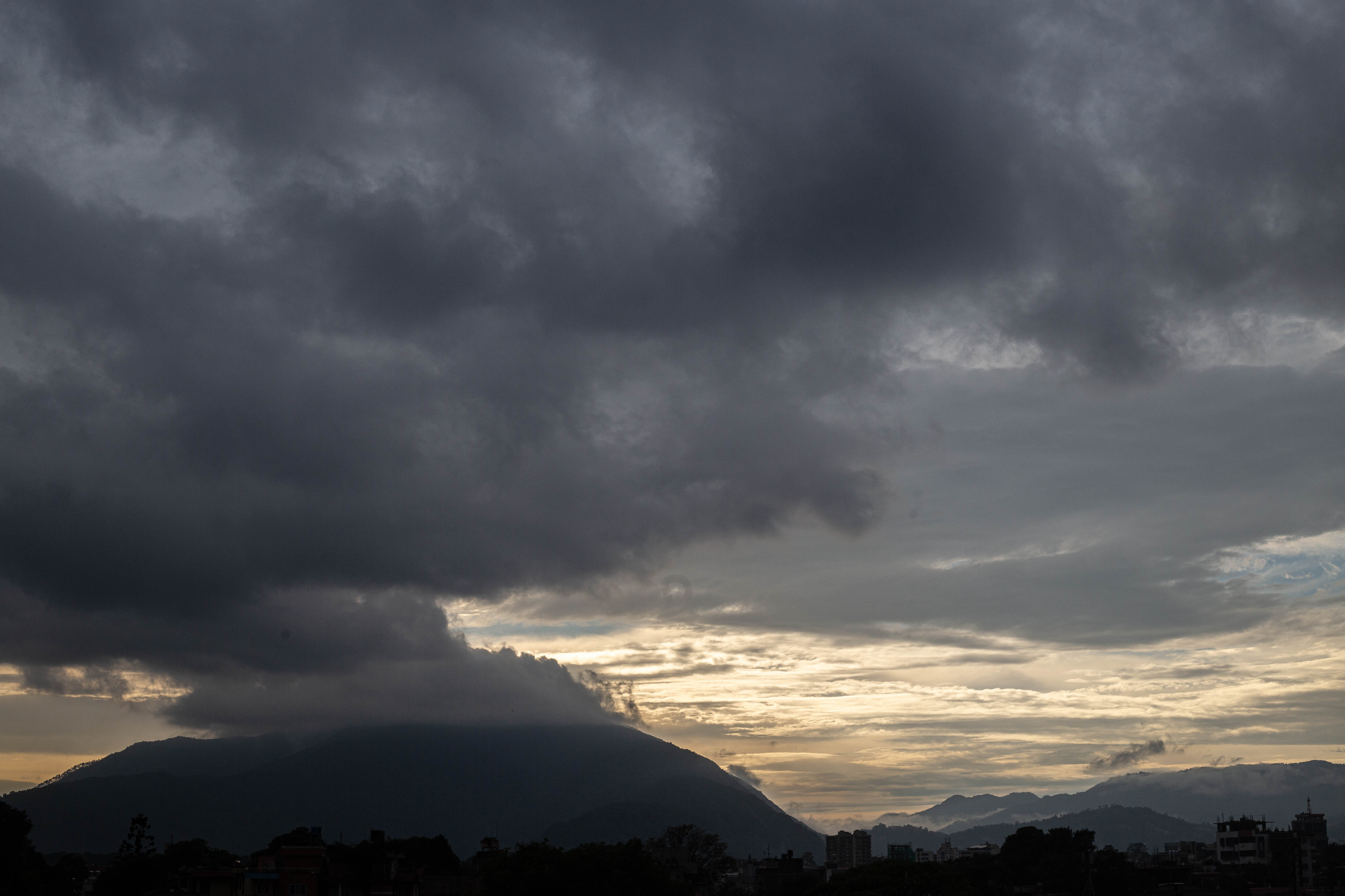 देशभर मनसुनी वायुको प्रभाव कमजोर